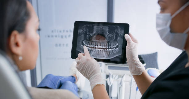 Licensed Tooth Extraction service in Oak Park, IL - Smile Center Dentistry